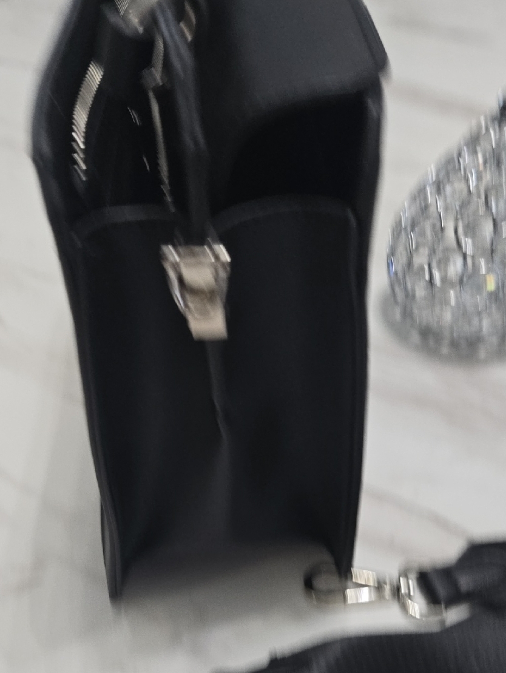 Steve Madden Black Embossed Logo Crossbody Bag with Detachable Strap - Picture 8 of 9